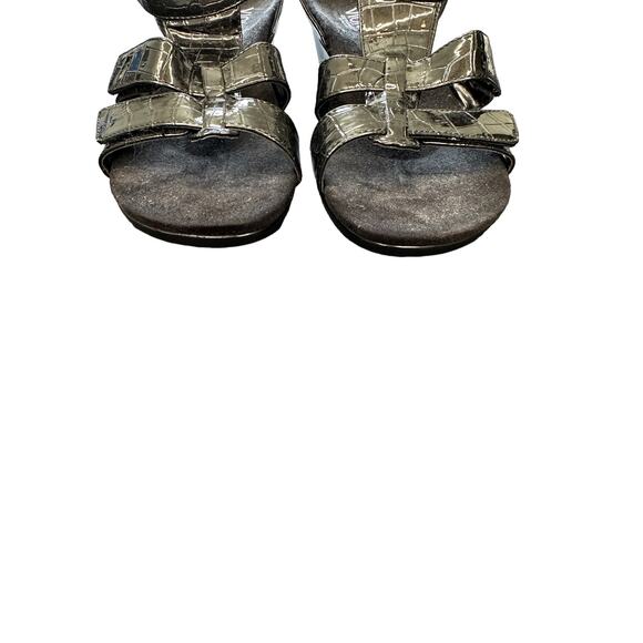 Vionic Black Casual Patent Leather Comfort Glenda Wedge Open Toe Sandals Size 9 - Picture 3 of 8